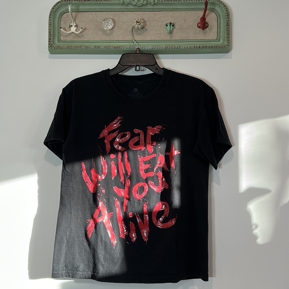Universal Halloween horror nights 24 Fear will eat u alive short sleeve T-shirt